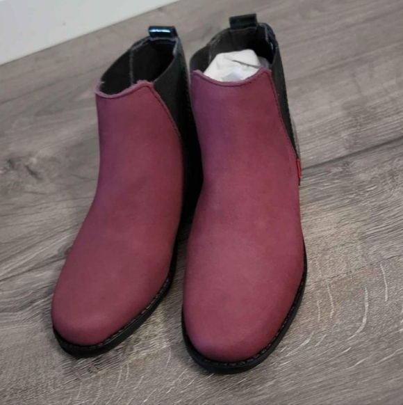 Girls boots by Marc Joseph size 12 NEW - Picture 2 of 4